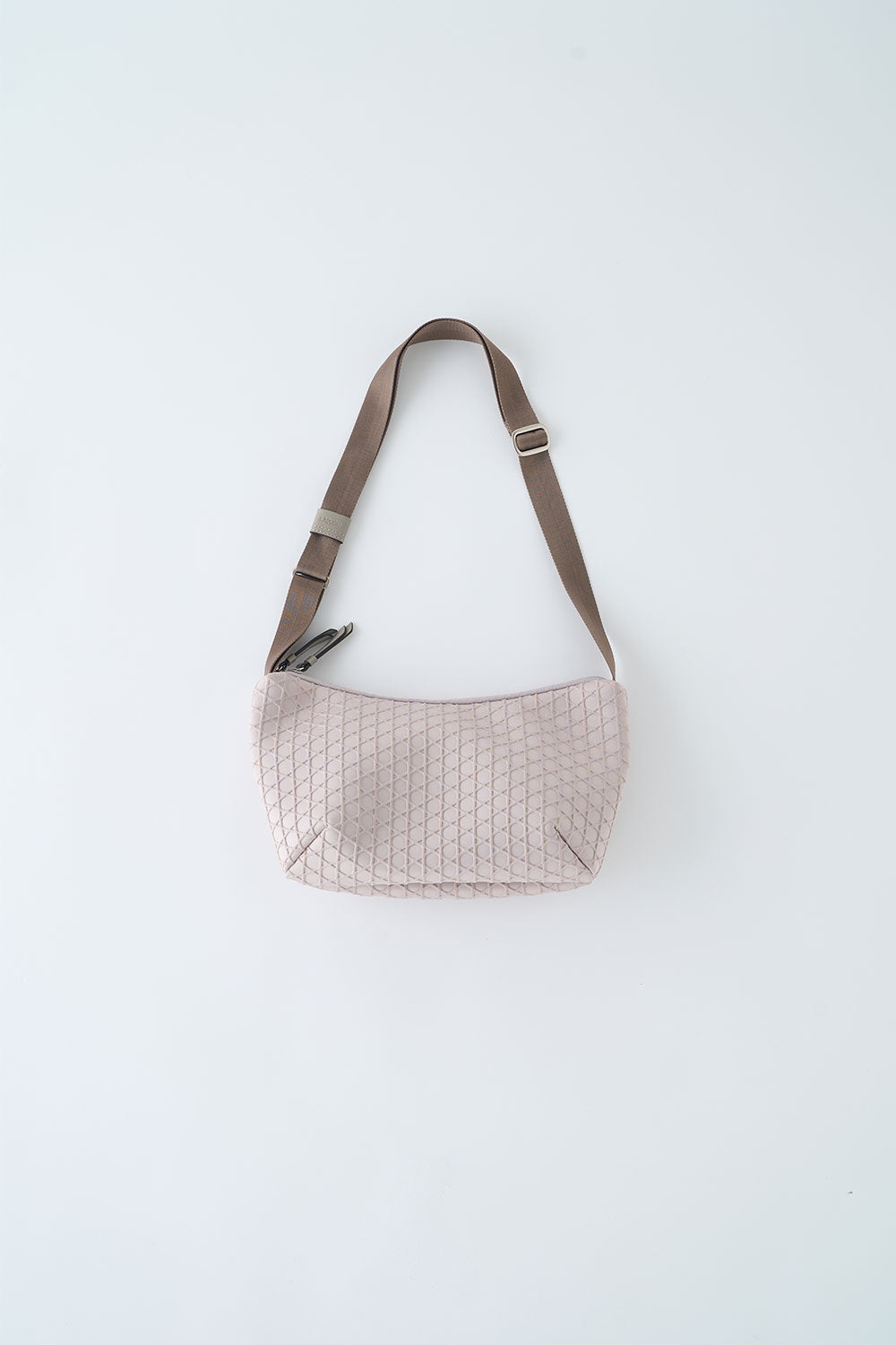 KAGOME EMBOSS BONDING SHOULDER【031606】