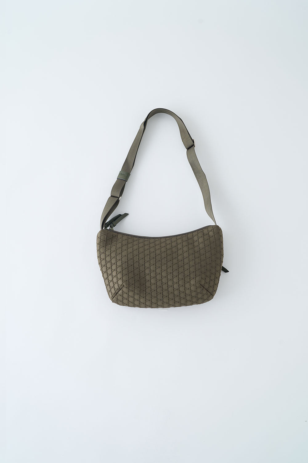 KAGOME EMBOSS BONDING SHOULDER【031606】